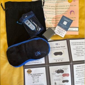 Black and Blue Dry Eye Relief Mask